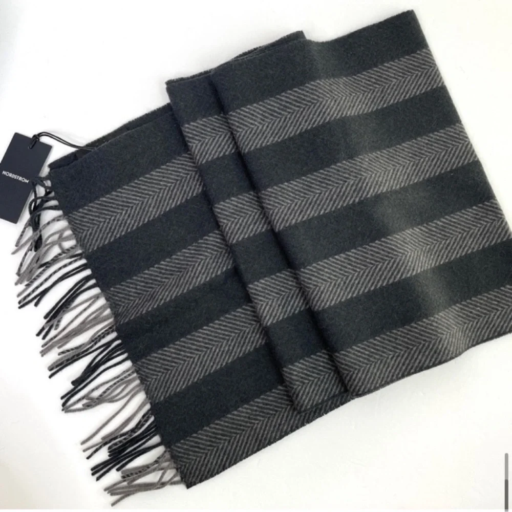 NORDSTROM Cashmere Wool Twill Scarf NEW Gray Grey Frost Zig Zag NEW With Tag